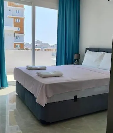 Luna Apartment *